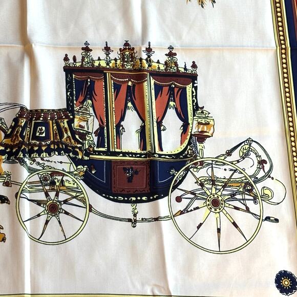 Silky polyester scarf large square designer look red blue gold carriages FLAWS - Picture 7 of 12